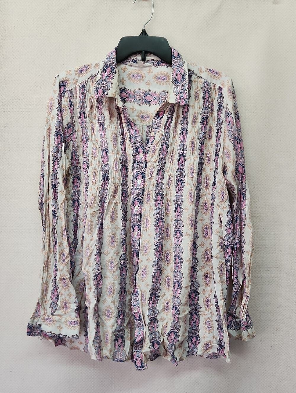 🚨2/$25 Or 5/$50Jane and Delancey Cream Button-Down Shirt